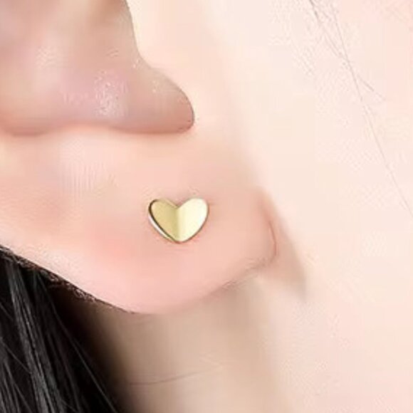Dainty Gold Concave Heart Stud Earrings. 925 Sterling Silver. #1030 - Picture 1 of 3
